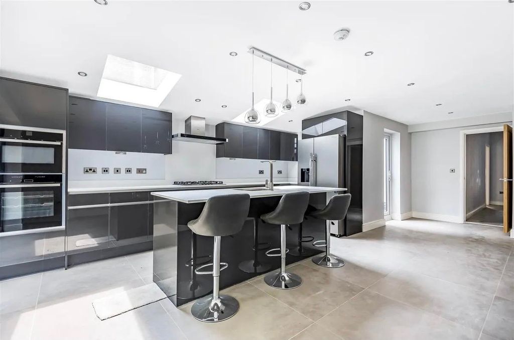5 bed shared accommodation to rent, Courthill Road, London SE13