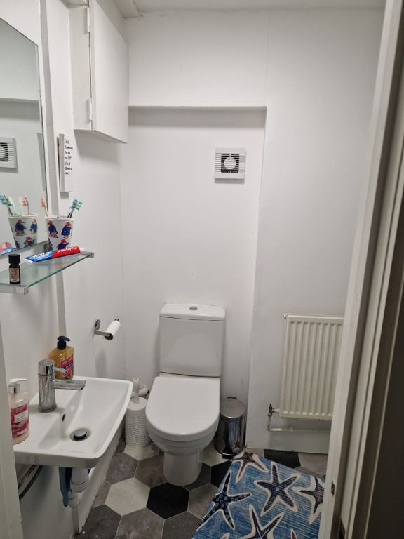 Room to rent, London SE13 photo 13