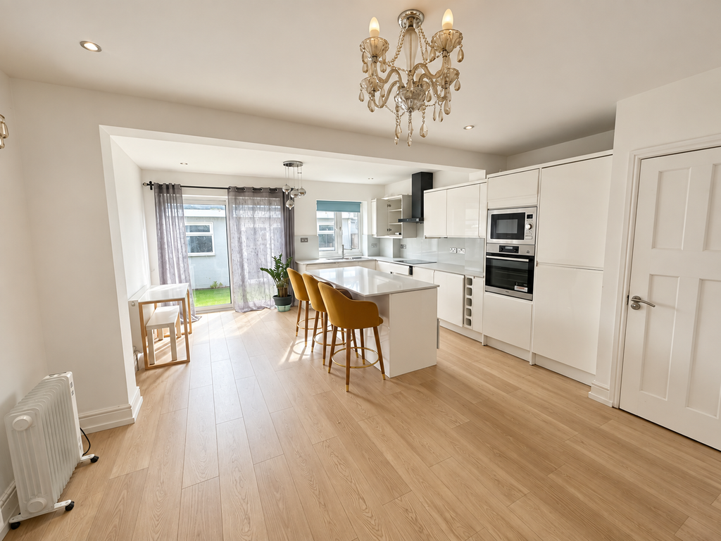 3 bed end terrace house to rent, Brampton Road, Bexleyheath DA7