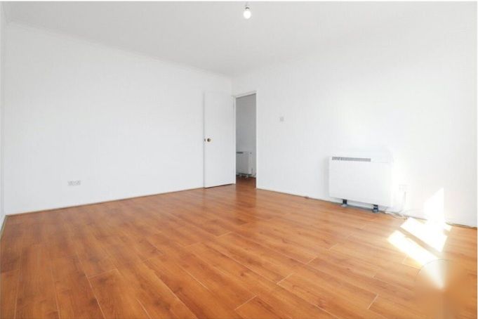 1 bed flat to rent, Halifield Drive, Belvedere DA17