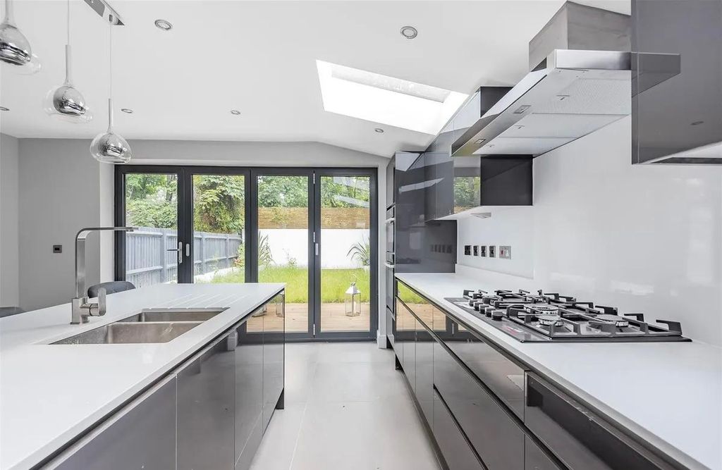5 bed shared accommodation to rent, Courthill Road, London SE13 photo 6