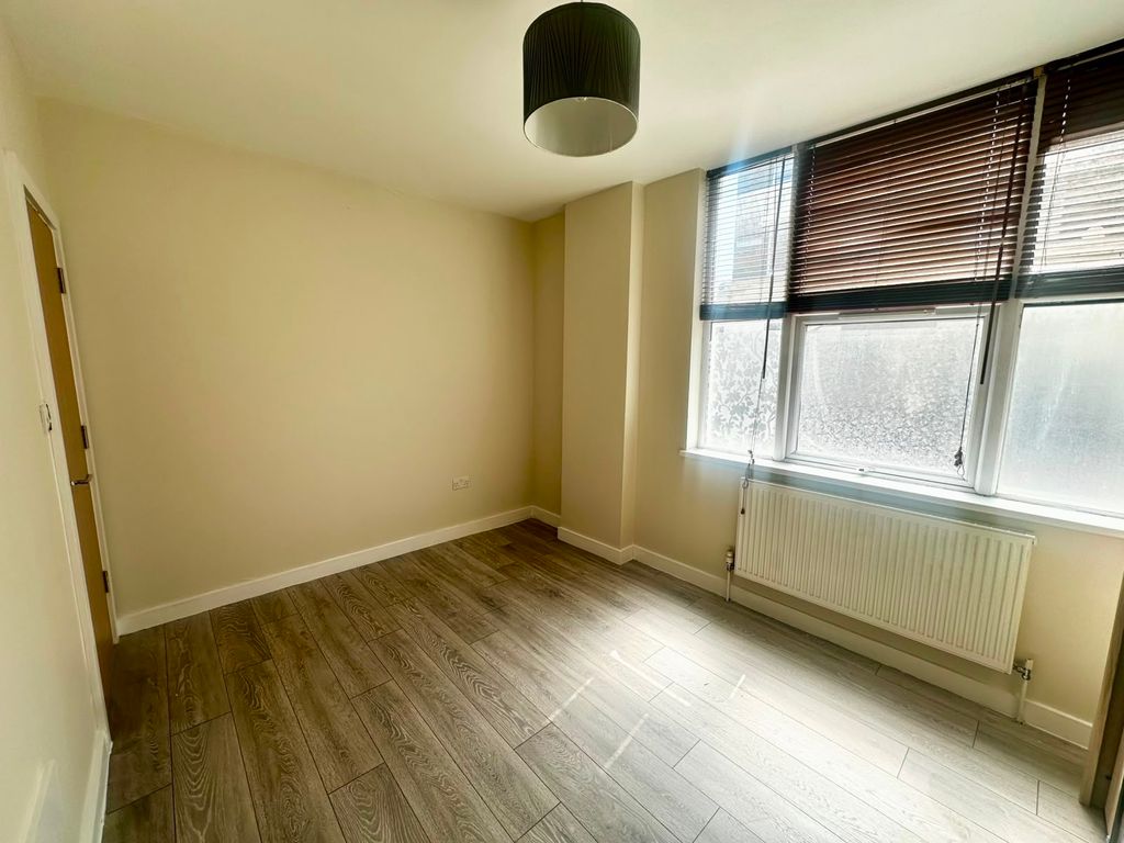 1 bed flat to rent, Lanier Road, London SE13 photo 8