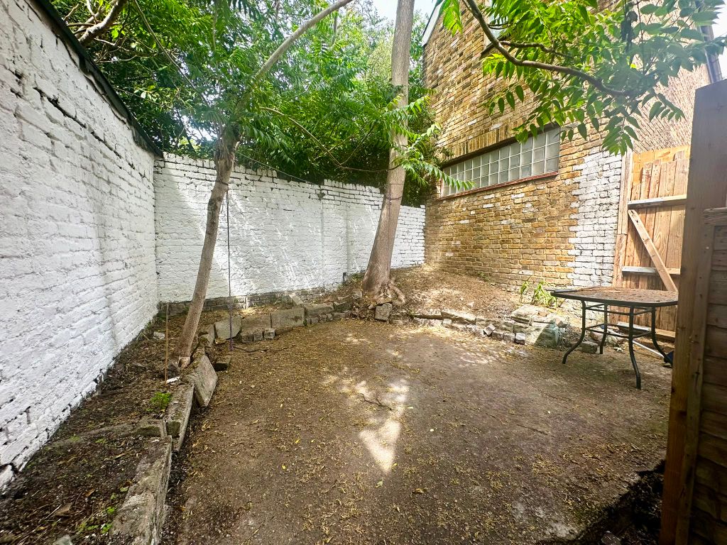 5 bed shared accommodation to rent, Marischal Road, London SE13 photo 16