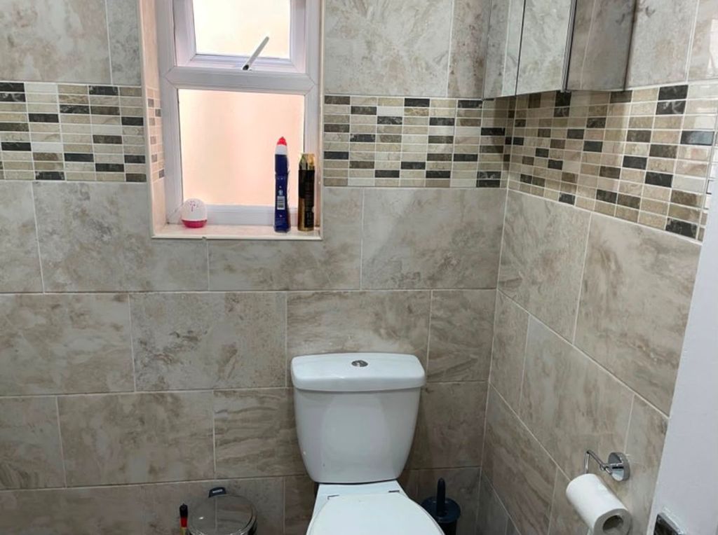 Room to rent, Brownhill Road, London SE6 photo 4