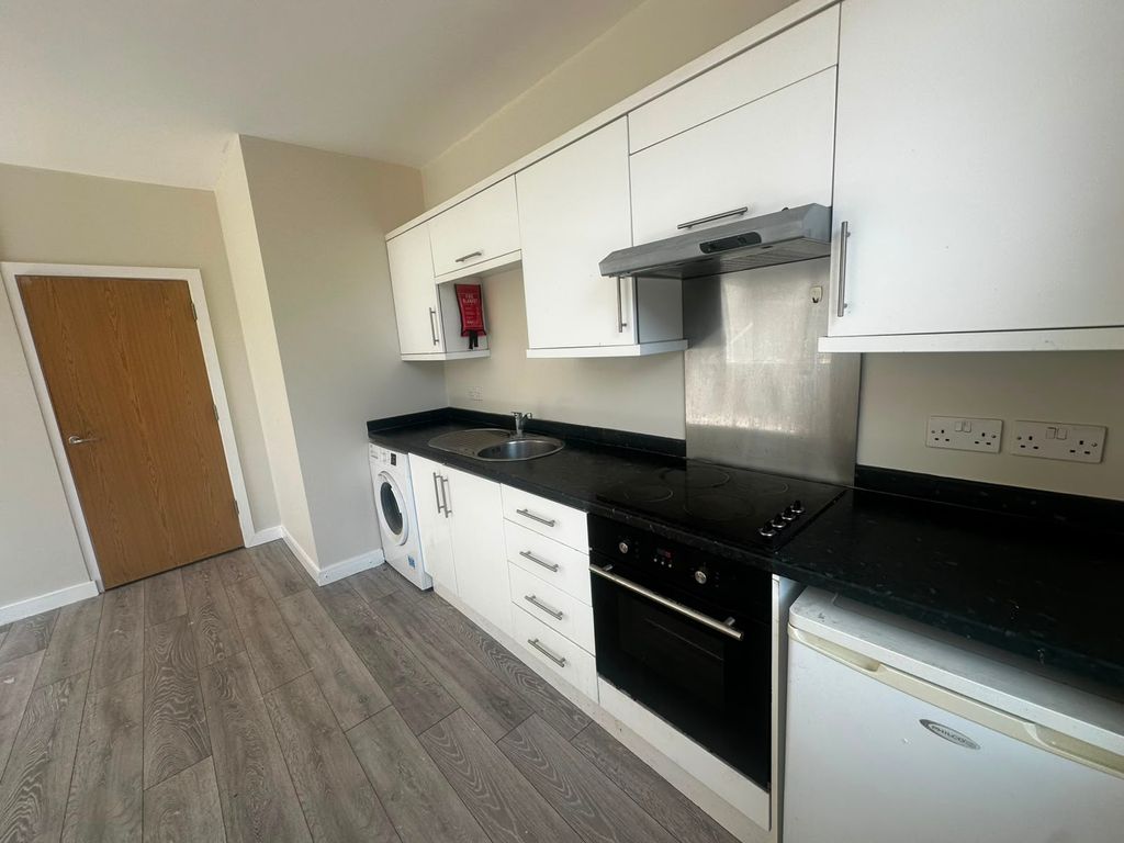 1 bed flat to rent, Lanier Road, London SE13