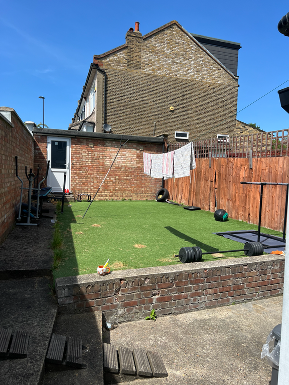 Room to rent, Chudleigh, London SE4 photo 8
