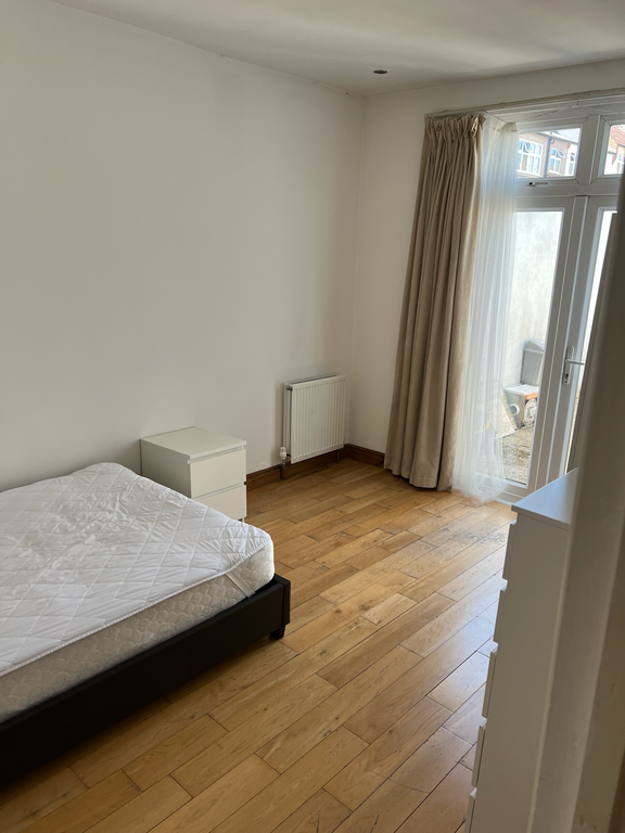 Room to rent, Chudleigh, London SE4 photo 5