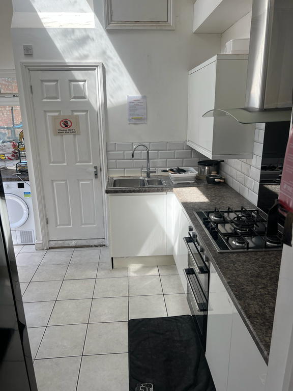 Room to rent, Chudleigh, London SE4 photo 7