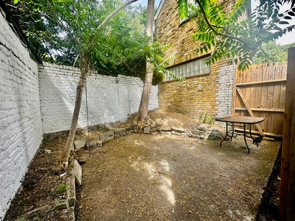 5 bed shared accommodation to rent, Marischal Road, London SE13 photo 13